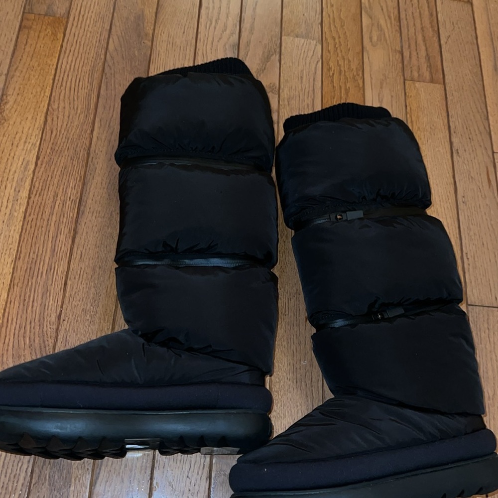 UGG  Women Classic Maxi Ultra Tall boots - Picture 4 of 16